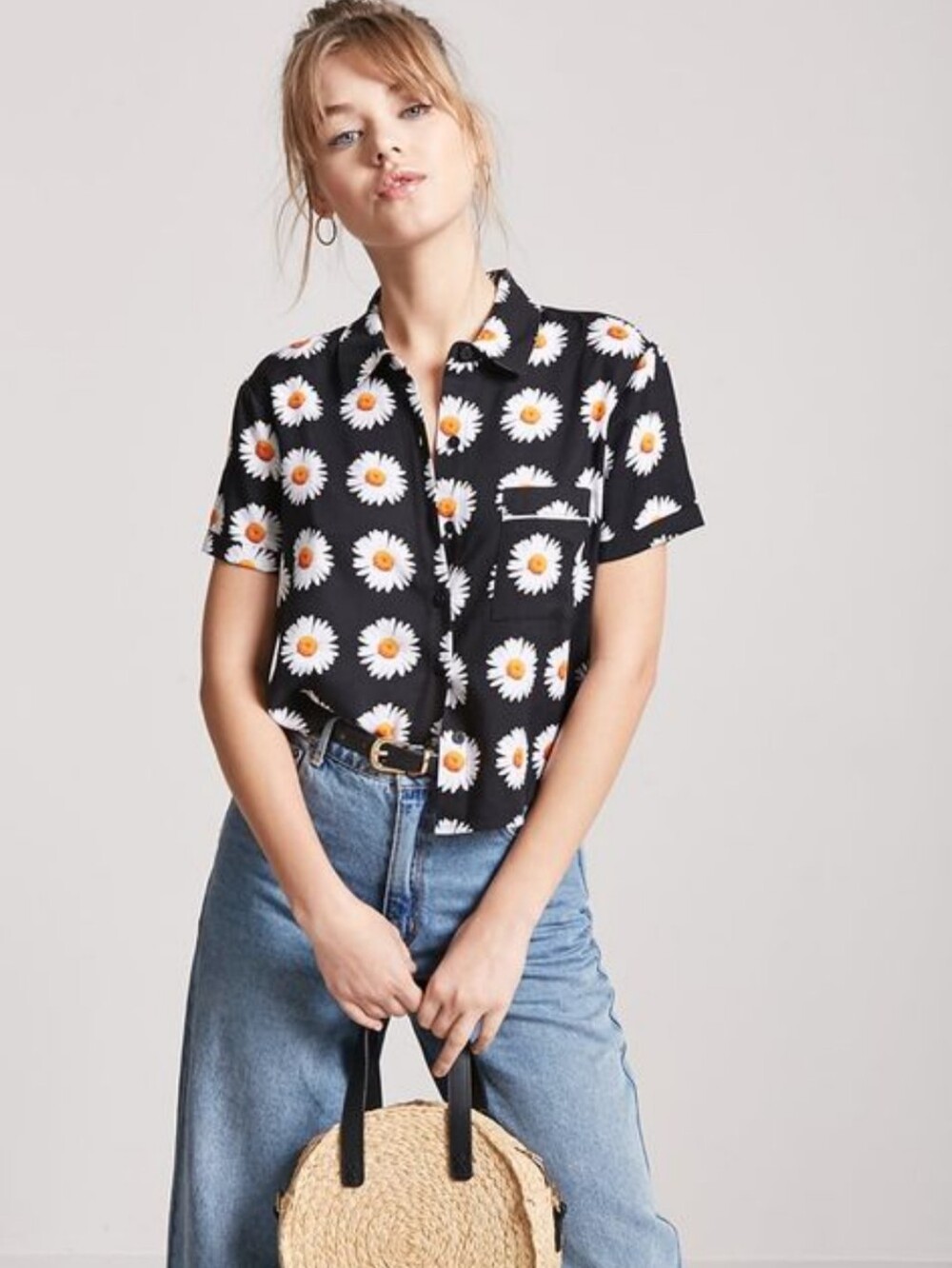 Forever 21 Daisy Print Cropped Button Down Shirt M